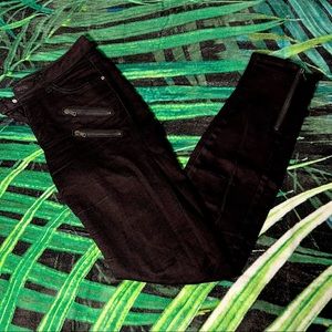 LAST CHANCE ⚫️ ZARA (2) Skinny Black Zippered Jeans ⚫️